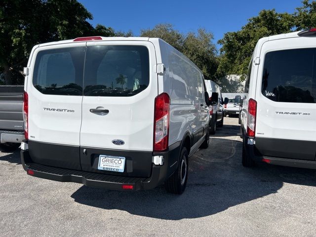 2019 Ford Transit Base