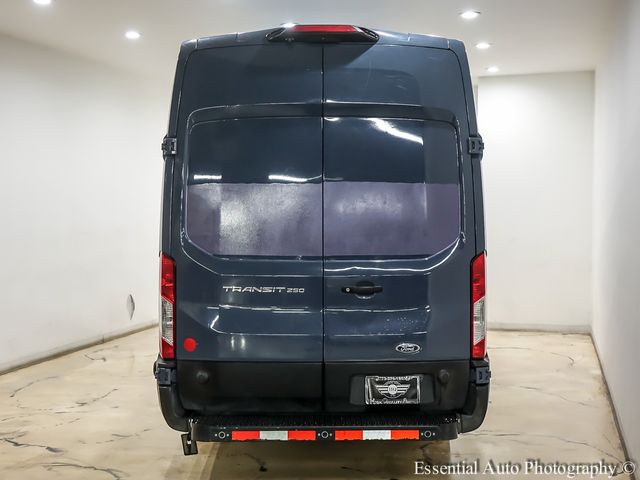 2019 Ford Transit Base