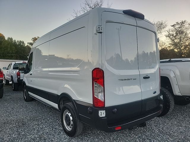 2019 Ford Transit Base