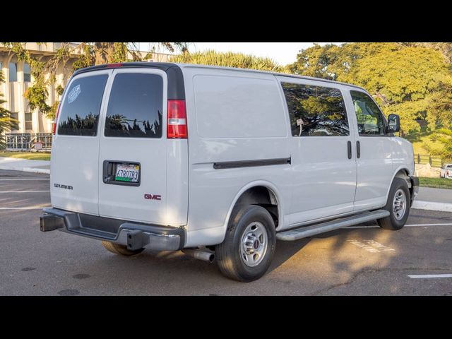 2019 GMC Savana Base