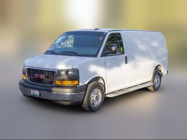 2019 GMC Savana Base