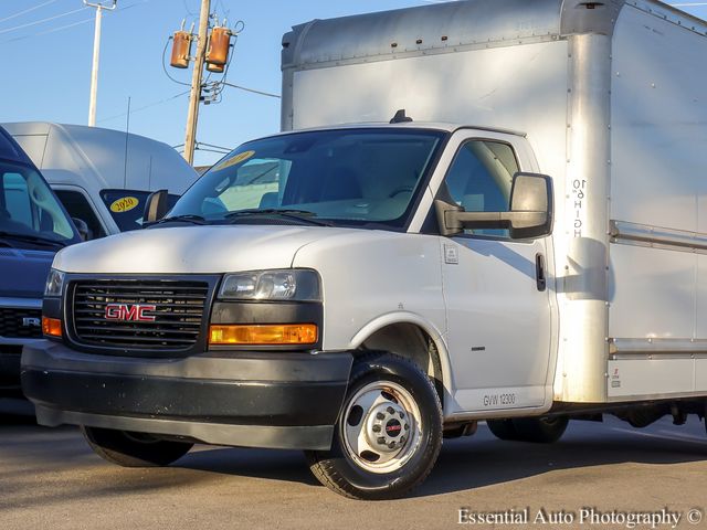 2019 GMC Savana Base