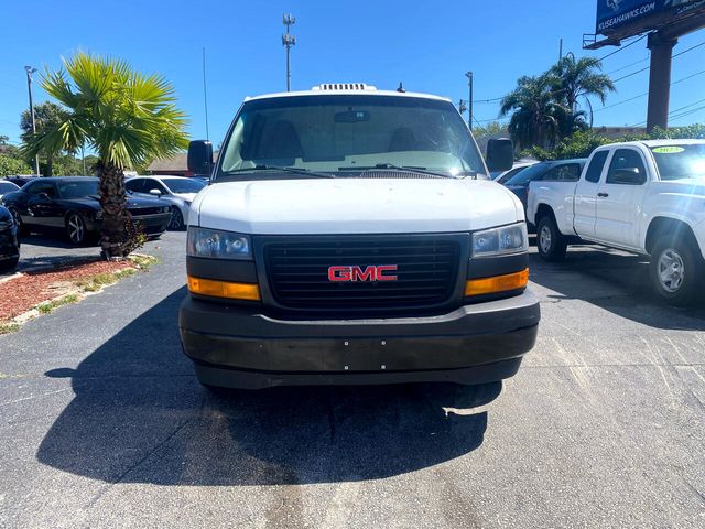 2019 GMC Savana Base