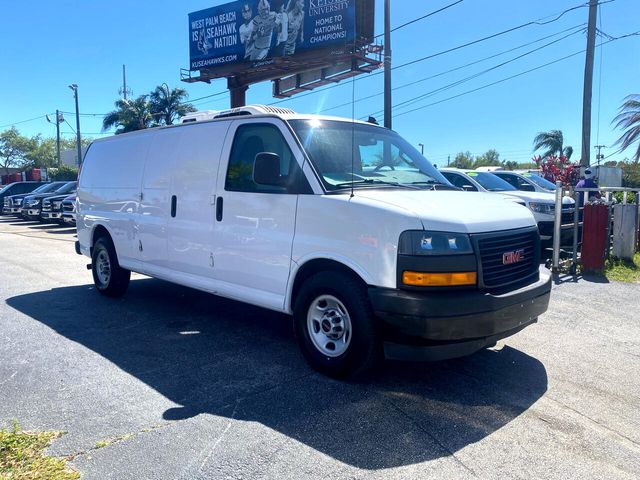 2019 GMC Savana Base