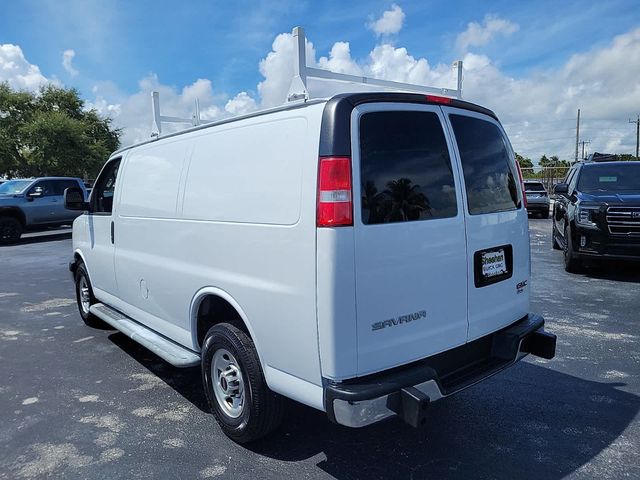 2019 GMC Savana Base