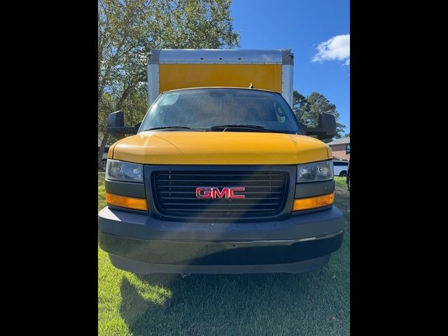 2019 GMC Savana Base