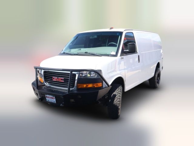 2019 GMC Savana Base