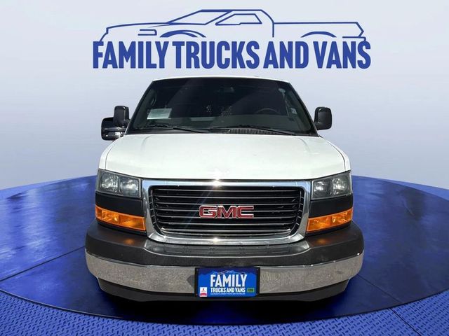 2019 GMC Savana Base