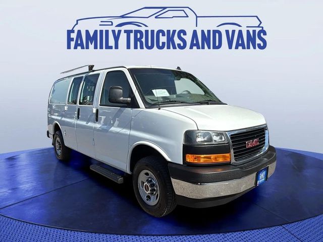 2019 GMC Savana Base