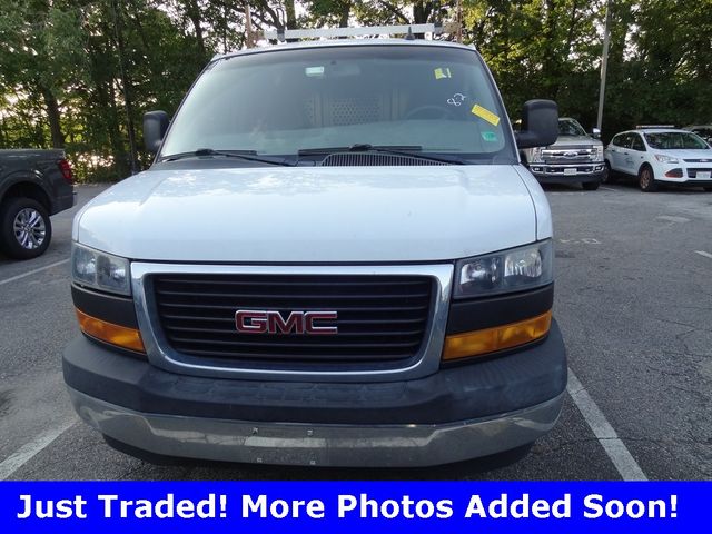 2019 GMC Savana Base