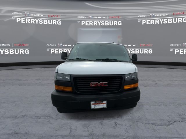 2019 GMC Savana Base