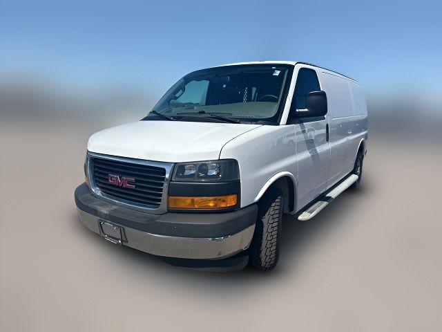 2019 GMC Savana Base