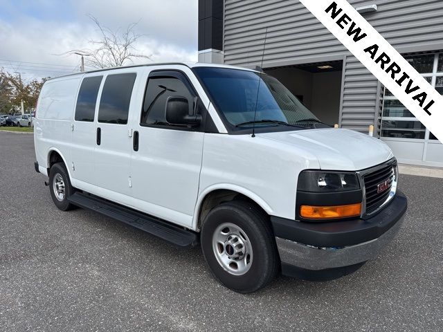 2019 GMC Savana Base