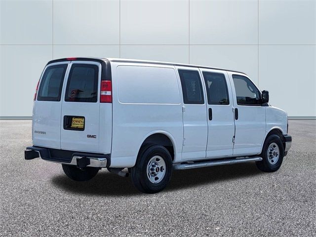 2019 GMC Savana Base