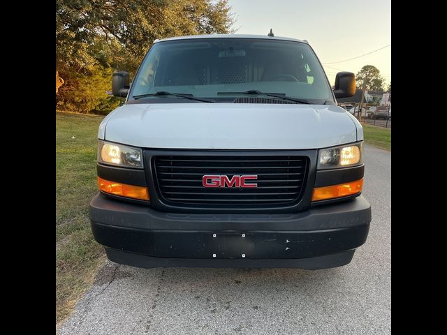 2019 GMC Savana Base