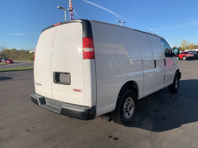 2019 GMC Savana Base