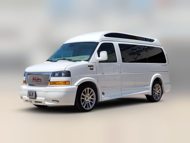 2019 GMC Savana Base