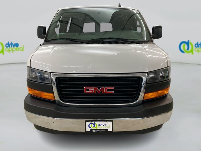2019 GMC Savana Base
