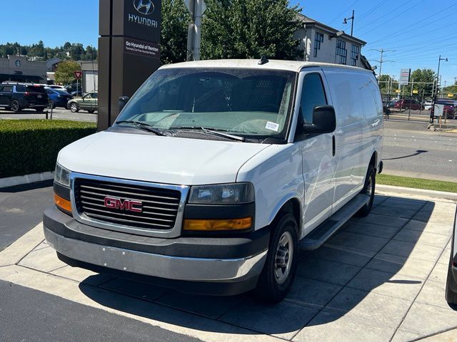 2019 GMC Savana Base