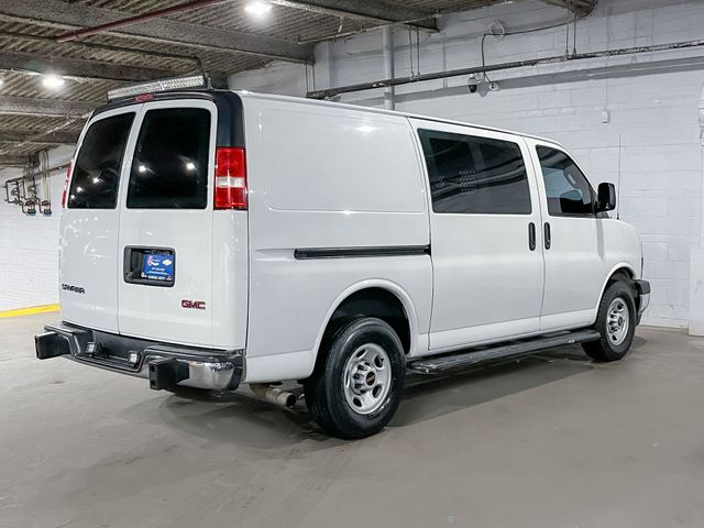 2019 GMC Savana Base