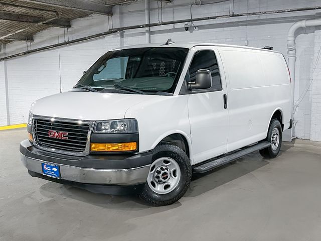 2019 GMC Savana Base