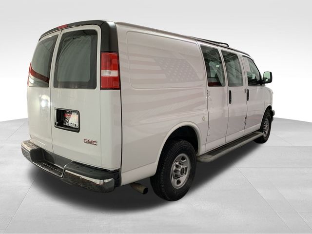 2019 GMC Savana Base