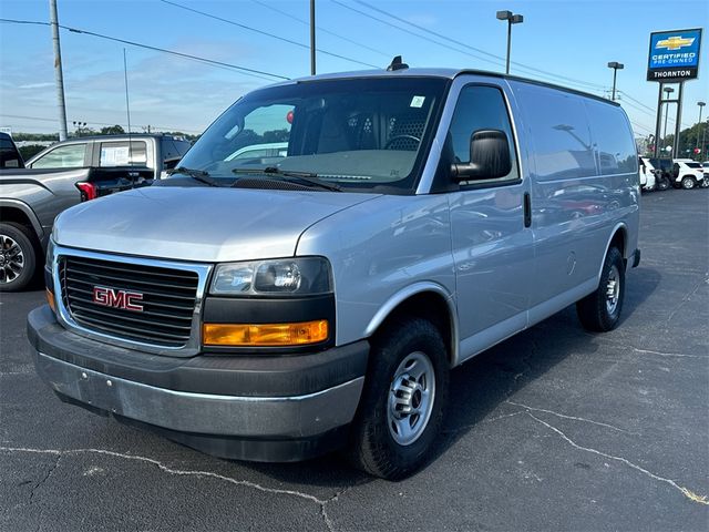 2019 GMC Savana Base