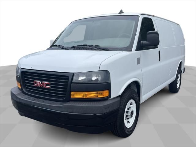 2019 GMC Savana Base