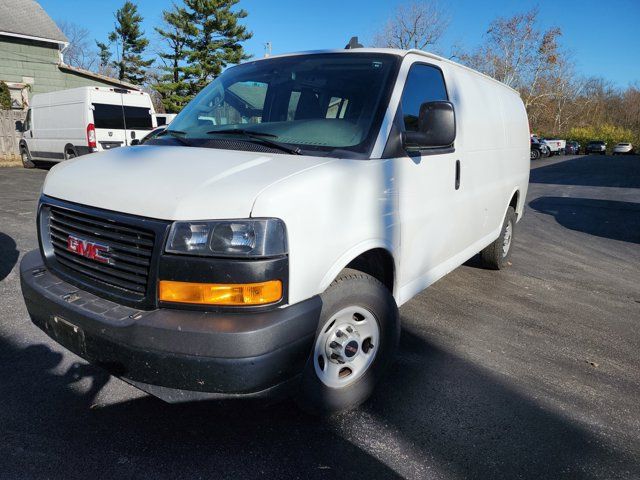 2019 GMC Savana Base