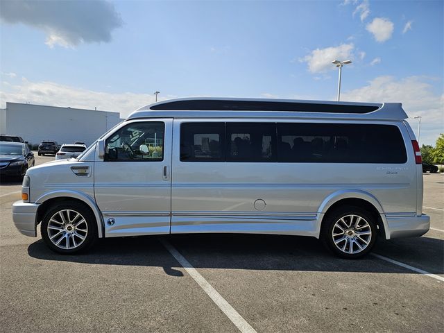 2019 GMC Savana Base