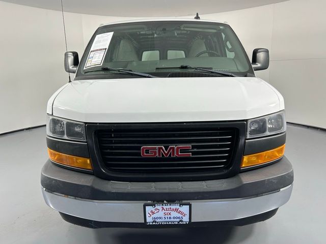 2019 GMC Savana Base