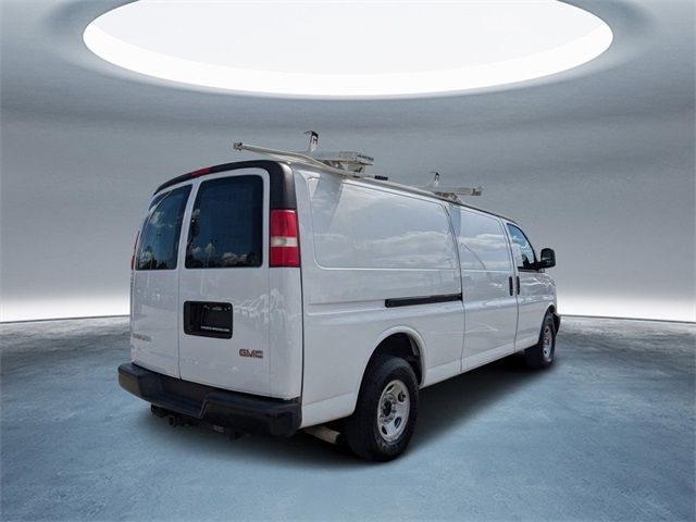 2019 GMC Savana Base