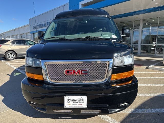 2019 GMC Savana Base