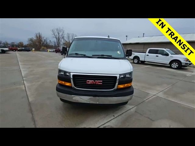 2019 GMC Savana Base