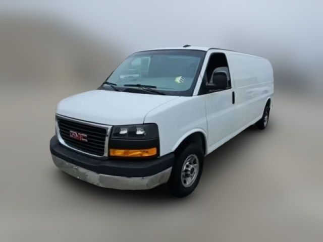 2019 GMC Savana Base