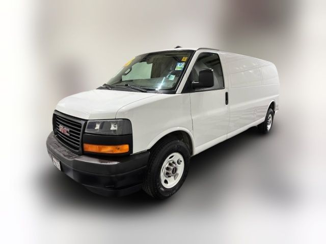 2019 GMC Savana Base