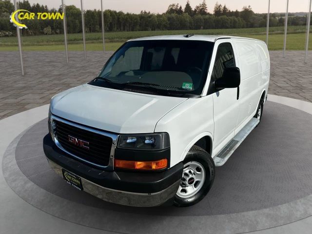 2019 GMC Savana Base