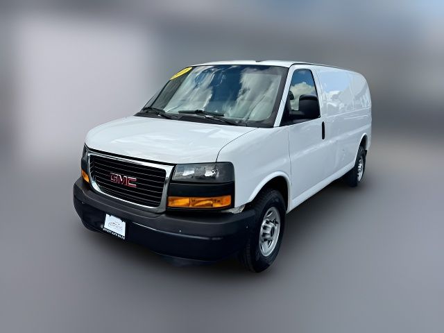 2019 GMC Savana Base