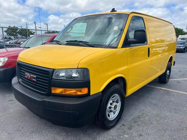 2019 GMC Savana Base