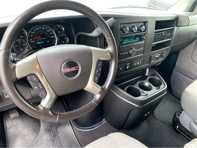 2019 GMC Savana LT