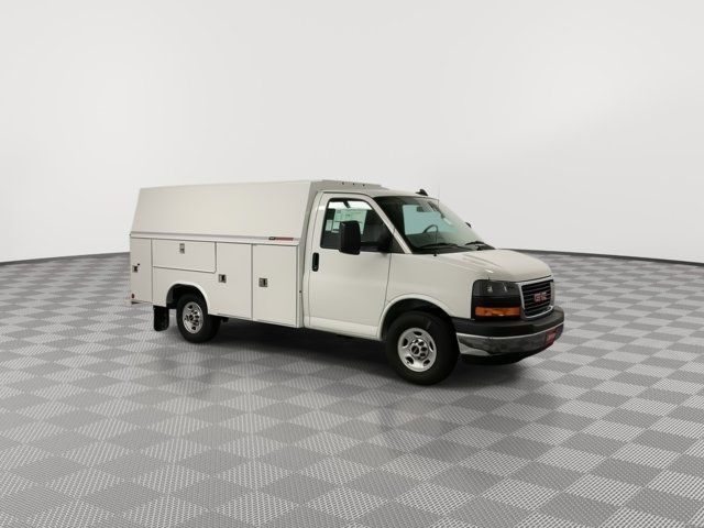 2019 GMC Savana Base