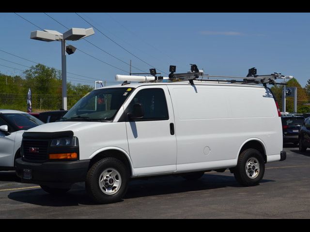 2019 GMC Savana Base