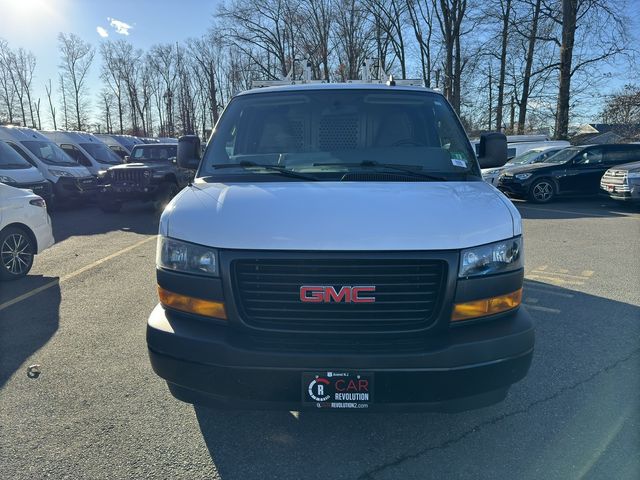 2019 GMC Savana Base