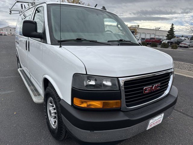 2019 GMC Savana Base