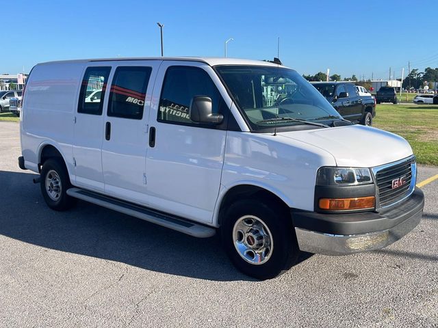 2019 GMC Savana Base