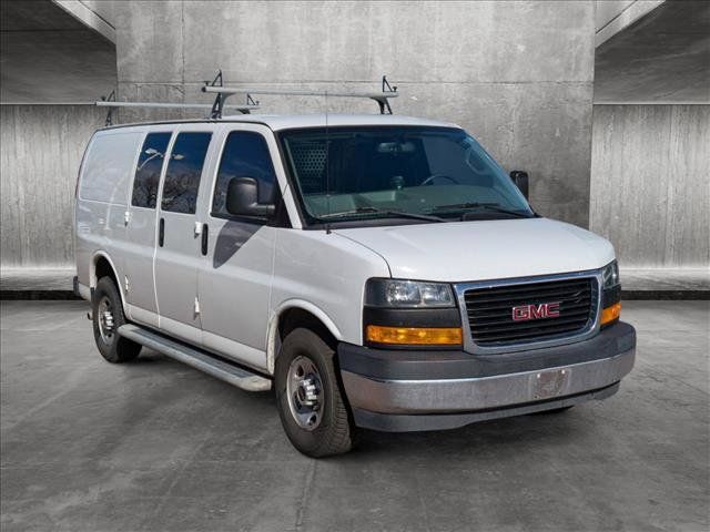 2019 GMC Savana Base