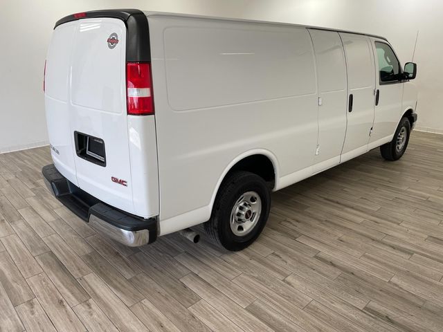 2019 GMC Savana Base