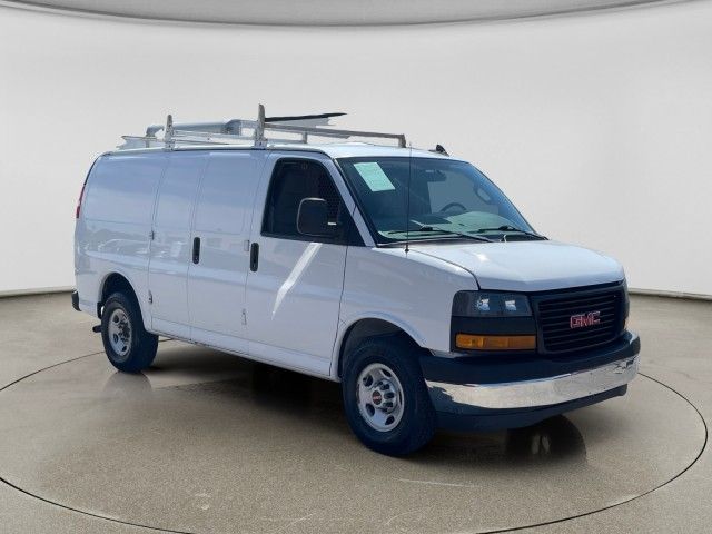 2019 GMC Savana Base