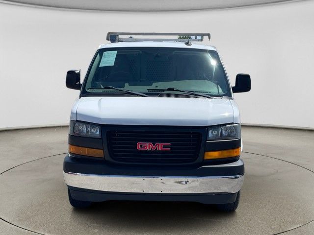 2019 GMC Savana Base