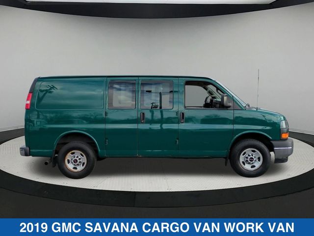 2019 GMC Savana Base